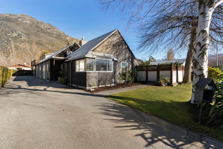 Photo of property in 17 Kawarau Place, Frankton, Queenstown, 9300