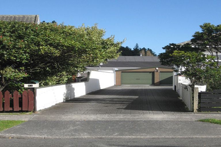 Photo of property in 6a Pilcher Crescent, Naenae, Lower Hutt, 5011