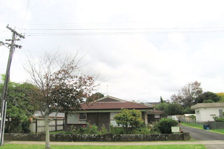 Photo of property in 2/10 Central Avenue, Papatoetoe, Auckland, 2025