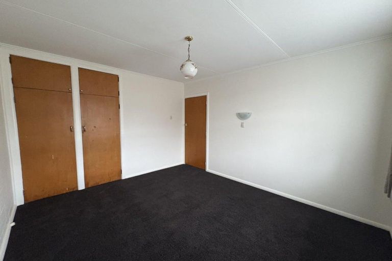 Photo of property in 8 Sandleigh Road, Hamilton Lake, Hamilton, 3204