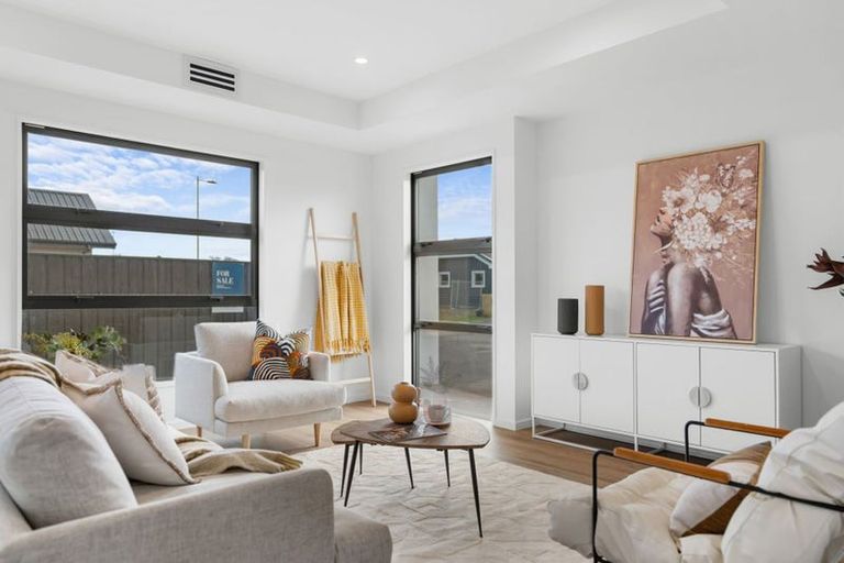 Photo of property in 3 Ferbane Way, Halswell, Christchurch, 8025