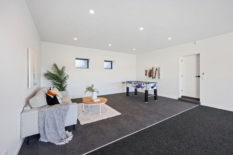 Photo of property in 114 Bramley Drive, Farm Cove, Auckland, 2012