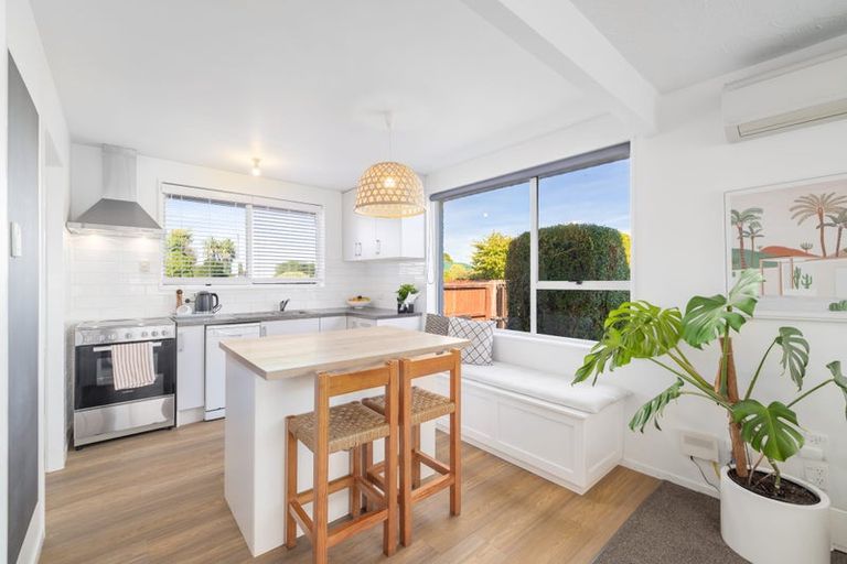 Photo of property in 1/176 Grimseys Road, Redwood, Christchurch, 8051