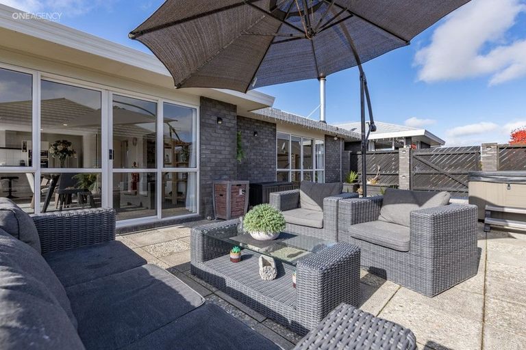 Photo of property in 6 Busby Place, Kaiapoi, 7630