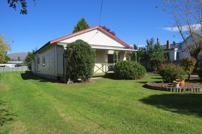 Photo of property in 29 Mount Cook Road, Fairlie, 7925