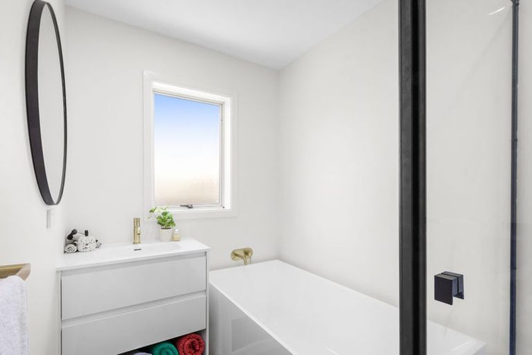 Photo of property in 83 Breezes Road, Avondale, Christchurch, 8061