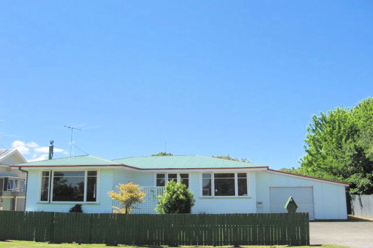 Photo of property in 6 Kara Street, Outer Kaiti, Gisborne, 4010