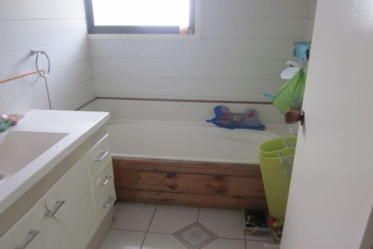 Photo of property in 6 Sherie Place, Howick, Auckland, 2014