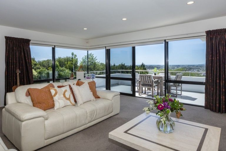 Photo of property in 116 Puketapu Road, Taradale, Napier, 4112