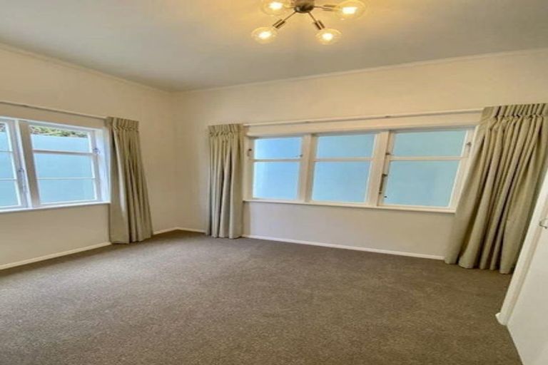 Photo of property in 25 Grafton Road, Roseneath, Wellington, 6011