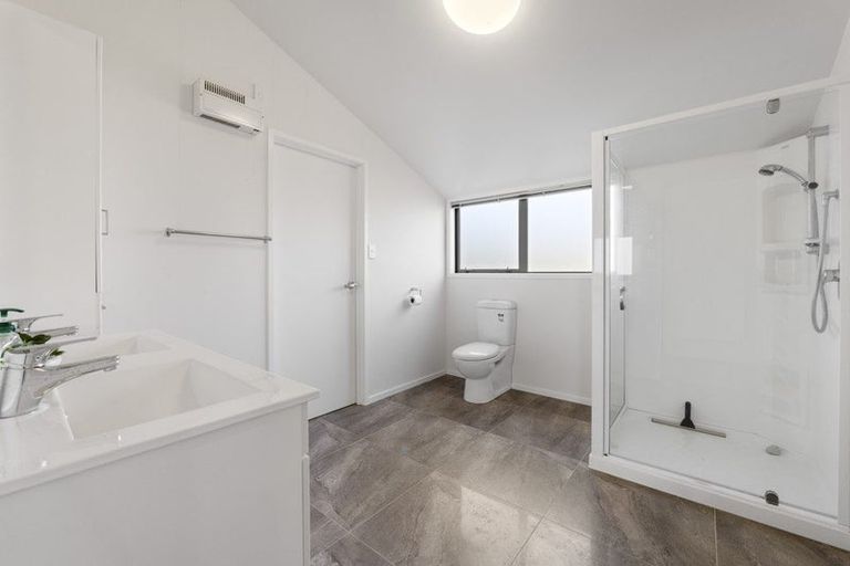 Photo of property in 64 Karina Road, Merrilands, New Plymouth, 4312