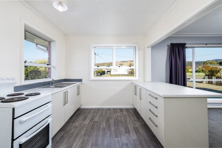 Photo of property in 6 Grace Street, Waimate, 7924