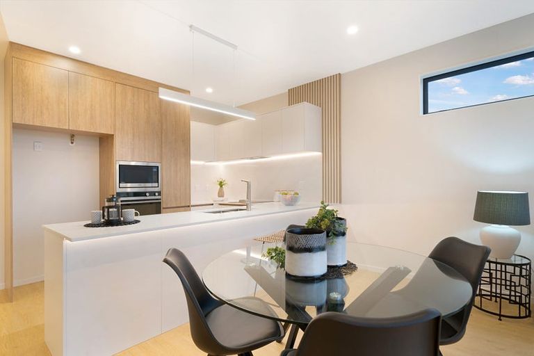 Photo of property in 11a Hebron Road, Waiake, Auckland, 0630