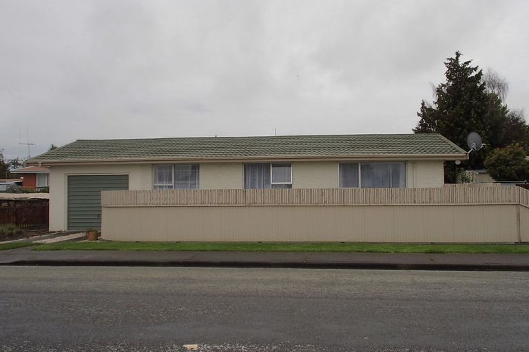 Photo of property in 71 Maude Street, Temuka, 7920