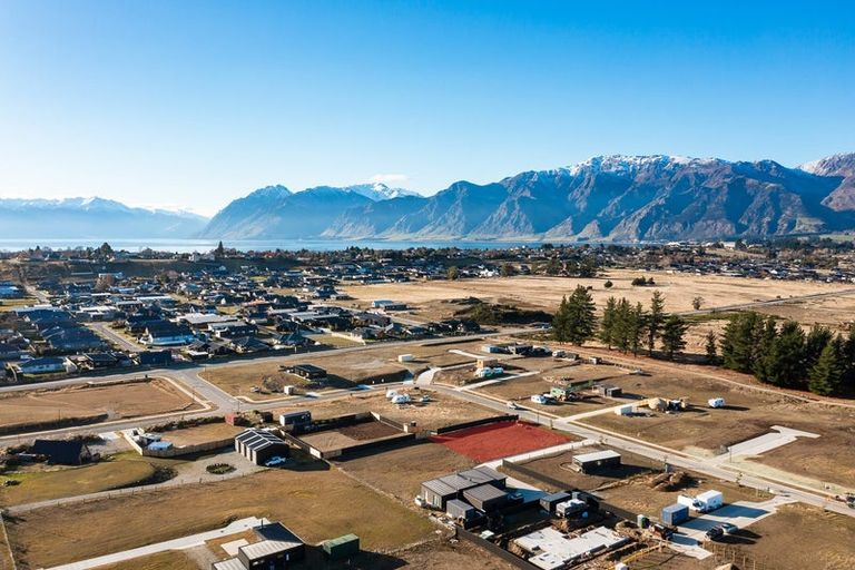Photo of property in 10 Lost Burn Road, Lake Hawea, 9382