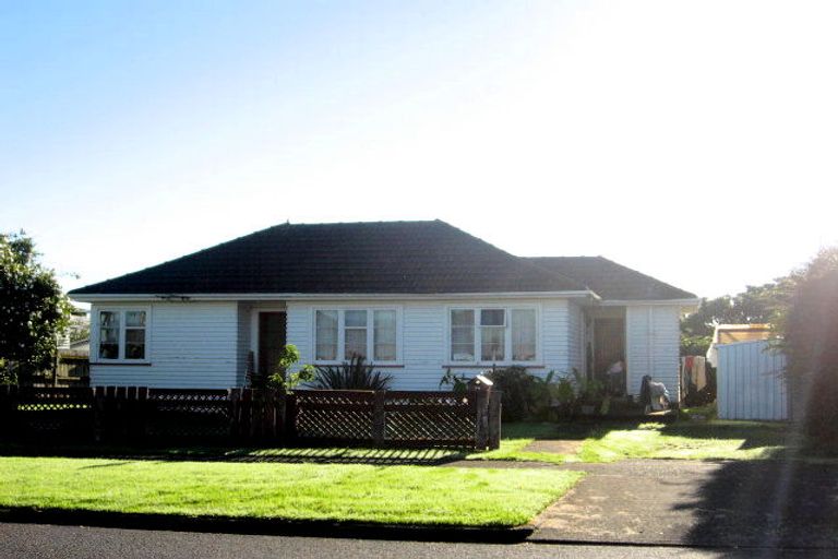 Photo of property in 80 Gloucester Road, Manurewa, Auckland, 2102