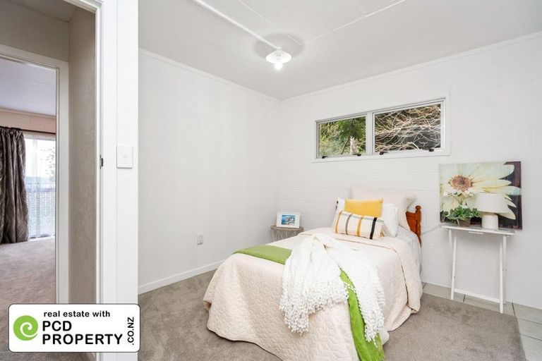 Photo of property in 14 Granfield Place, Te Kamo, Whangarei, 0112
