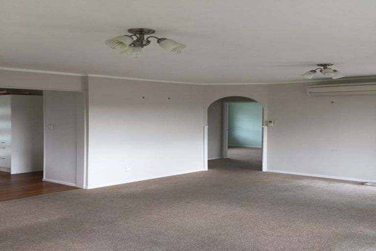 Photo of property in 1/30 Acacia Road, Torbay, Auckland, 0632