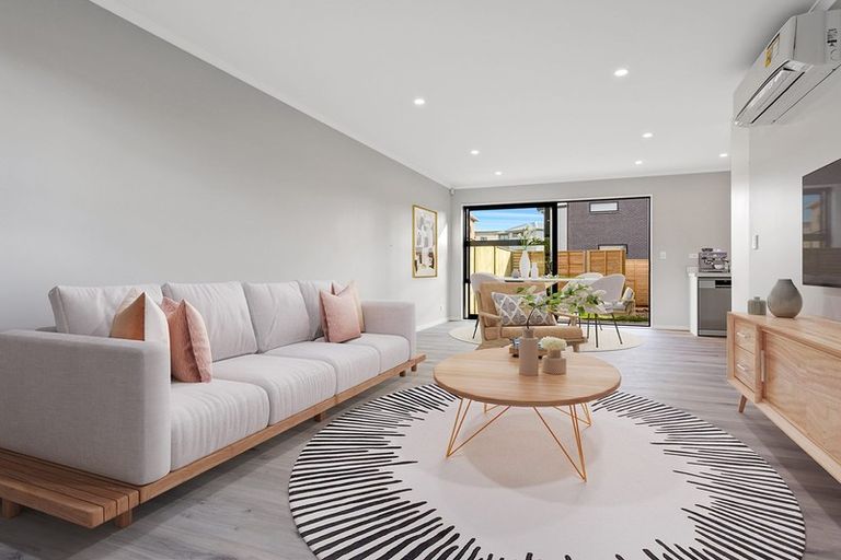 Photo of property in 79 Mettam Drive, Swanson, Auckland, 0614