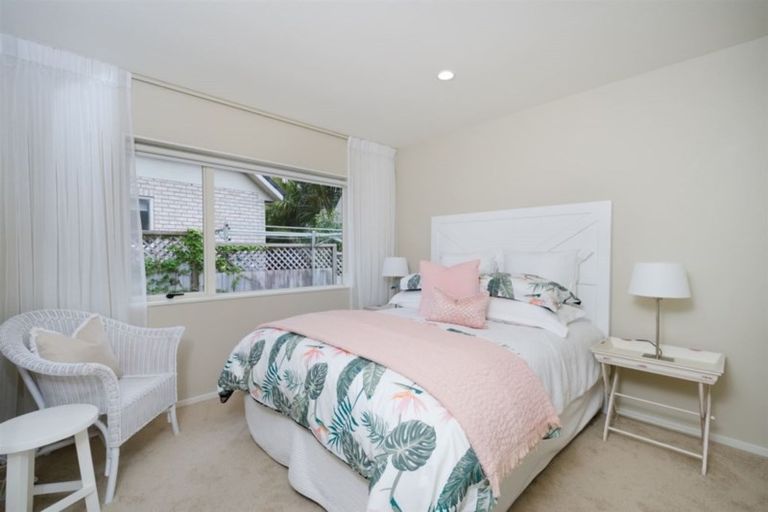 Photo of property in 14 Hendrika Court, Hobsonville, Auckland, 0618