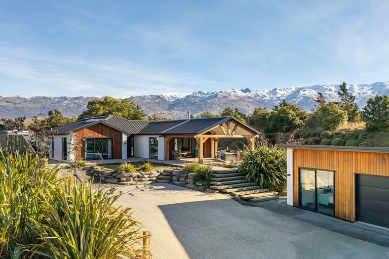Photo of property in 9 Arion Court, Mount Pisa, Cromwell, 9383