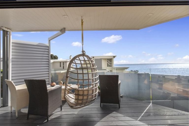 Photo of property in 24 Tiri Road, Milford, Auckland, 0620