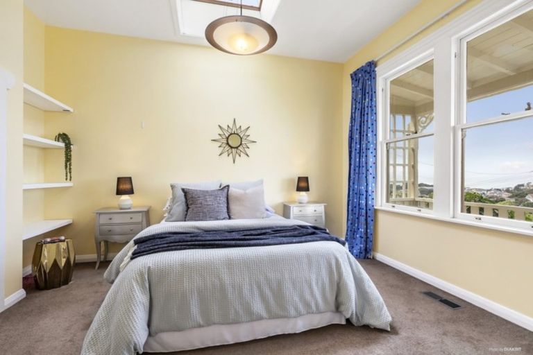 Photo of property in 8 Mertoun Terrace, Highbury, Wellington, 6012