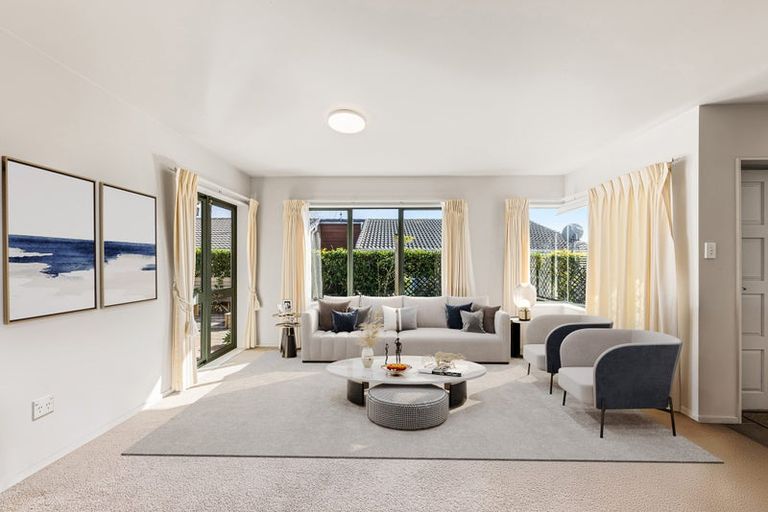 Photo of property in 51 The Grove, Red Beach, 0932