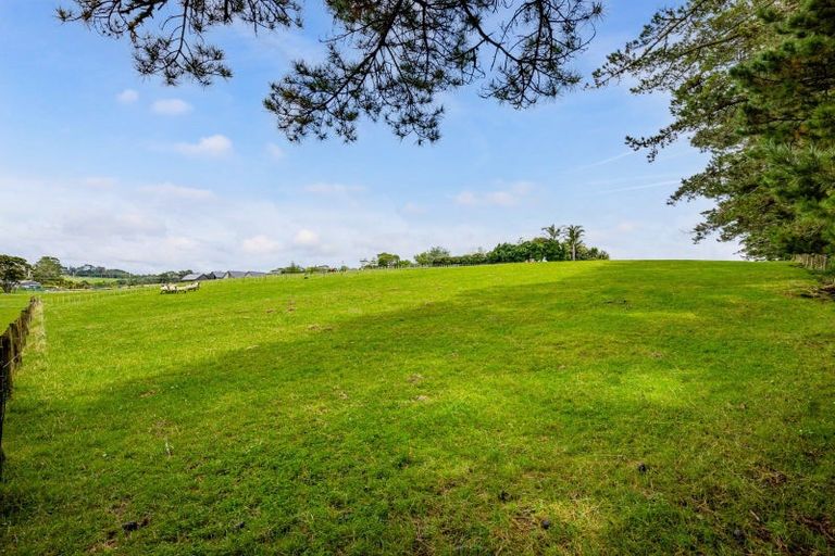 Photo of property in 6 Dysart Lane, Kumeu, 0891