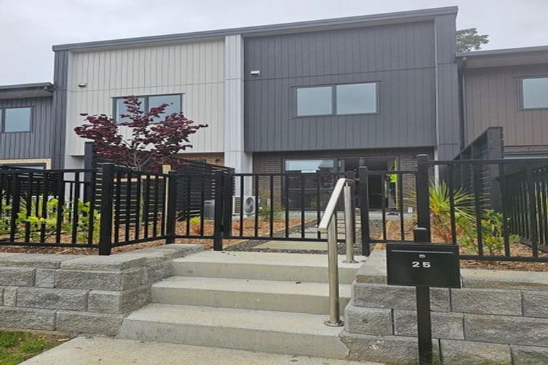 Photo of property in 25 Selo Street, Glen Eden, Auckland, 0602