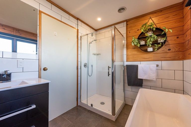 Photo of property in 82 Beacon Hill Road, Strathmore Park, Wellington, 6022