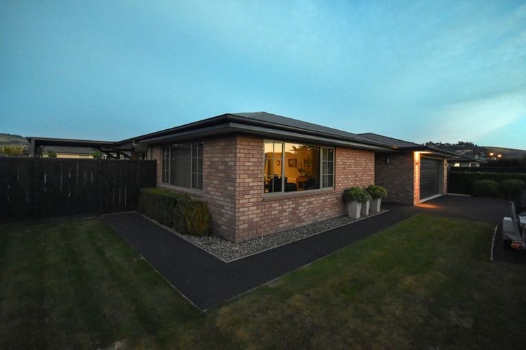 Photo of property in 42 Hagart-alexander Drive, Mosgiel, 9024