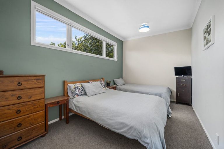 Photo of property in 54 Tremaine Avenue, Two Mile Bay, Taupo, 3330