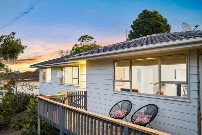 Photo of property in 94 Salamanca Road, Sunnynook, Auckland, 0620