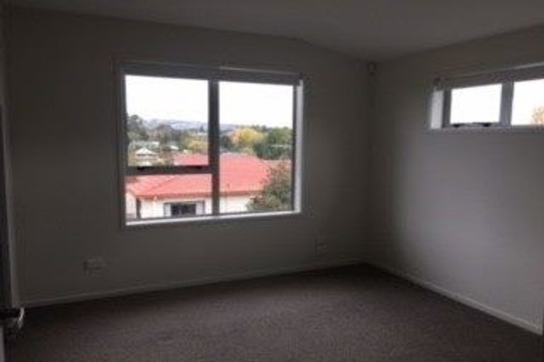 Photo of property in 18 Brownlee Place, Pukekohe, 2120