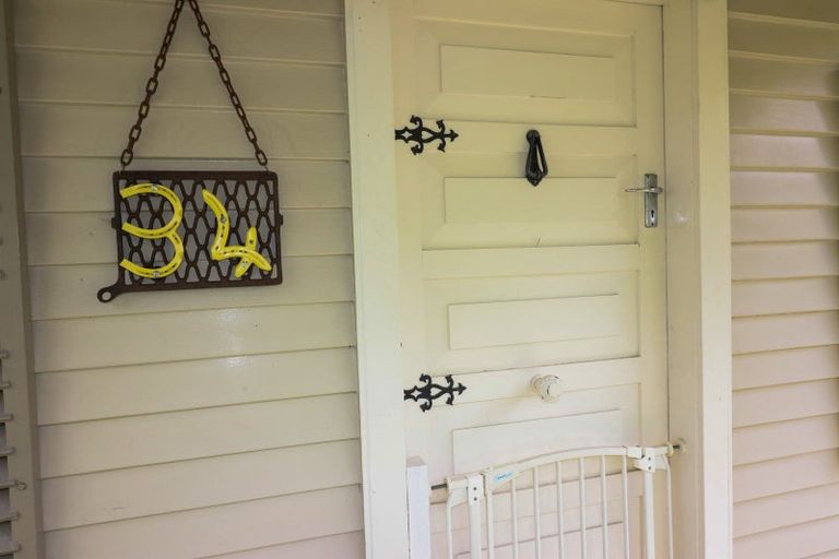 Photo of property in 34 Queen Street, Dannevirke, 4930