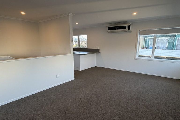 Photo of property in 2/1161 Victoria Street, Whitiora, Hamilton, 3200
