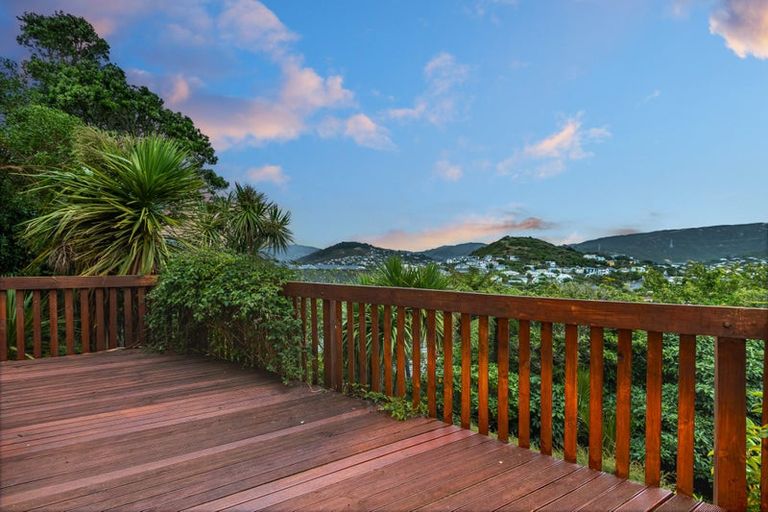 Photo of property in 7 Himalaya Crescent, Khandallah, Wellington, 6035