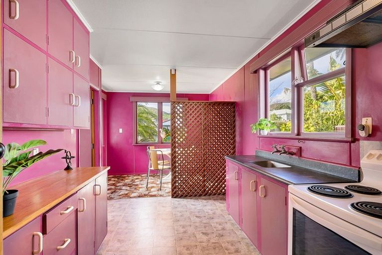 Photo of property in 17 Natone Street, Waitangirua, Porirua, 5024