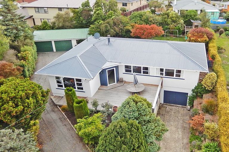 Photo of property in 16 Burn Street, Holmes Hill, Oamaru, 9401
