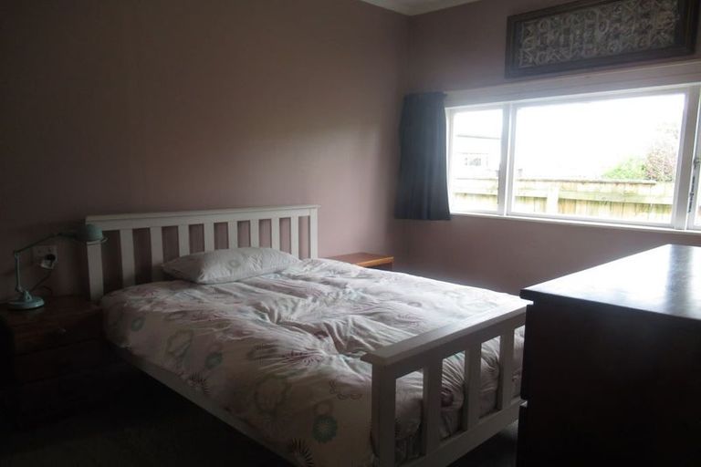 Photo of property in 61 Fergusson Street, Woodville, 4920