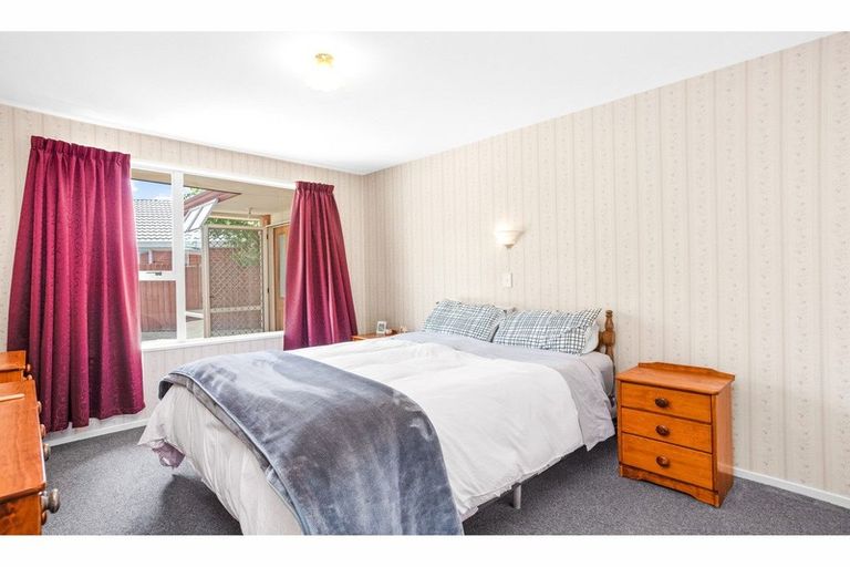 Photo of property in 2/96 Buchanans Road, Hei Hei, Christchurch, 8042