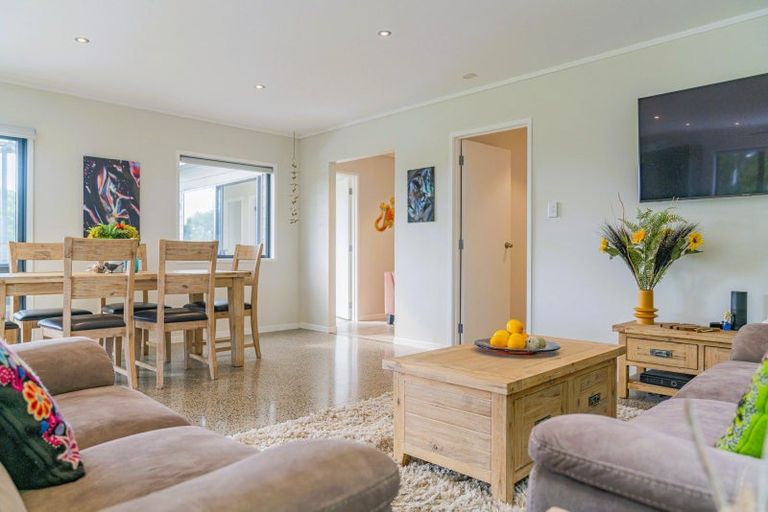 Photo of property in 3 Emmerdale Drive, Hahei, Whitianga, 3591