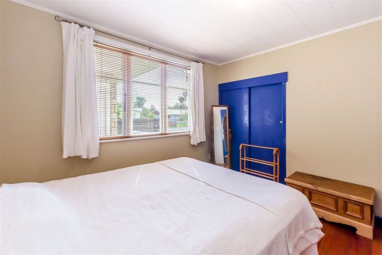 Photo of property in 14 Buckley Grove, Paraparaumu, 5032