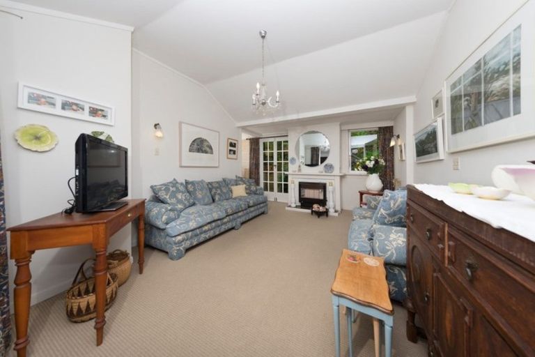 Photo of property in 68 Aramoana Avenue, Devonport, Auckland, 0624