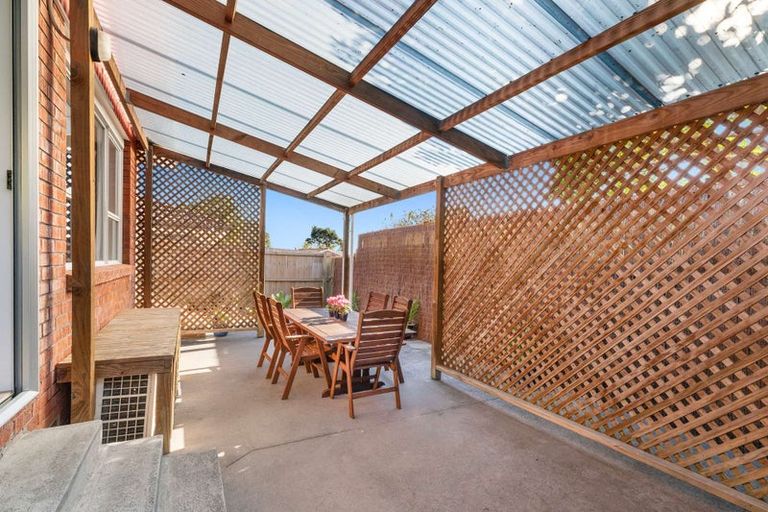 Photo of property in 31 Humphrey Kemp Avenue, Henderson, Auckland, 0612