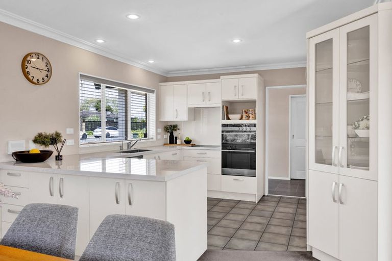 Photo of property in 362 Mangorei Road, Merrilands, New Plymouth, 4312