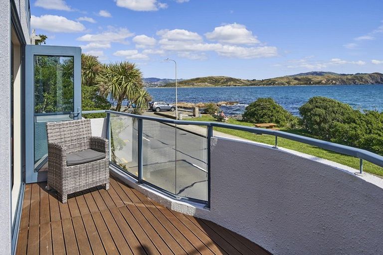 Photo of property in 30 Moana Road, Plimmerton, Porirua, 5026