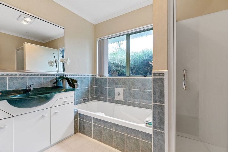 Photo of property in 34 Santa Monica Drive, Papamoa Beach, Papamoa, 3118