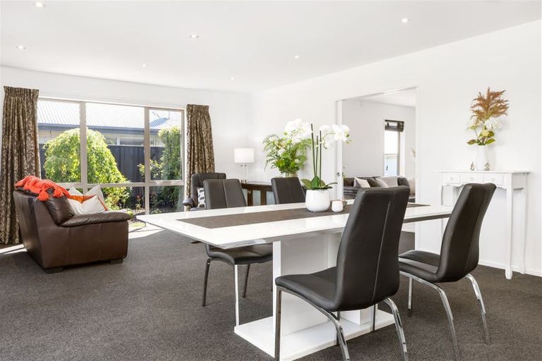 Photo of property in 11 Ambrosia Lane, Aidanfield, Christchurch, 8025